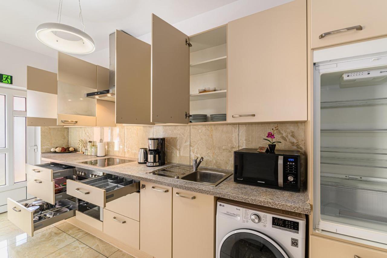 Apartment Casa Aurora 4 *